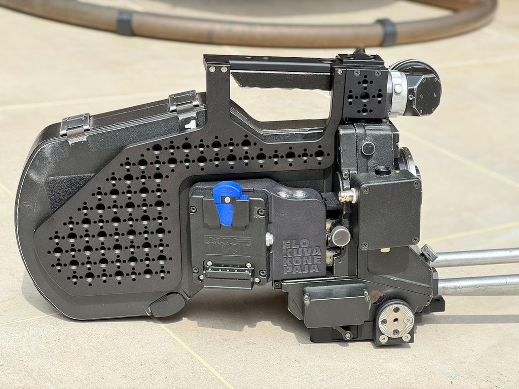 Aaton XTR Side Plate with 1/4", 3/8" UNC threads and ARRI Lock Pins