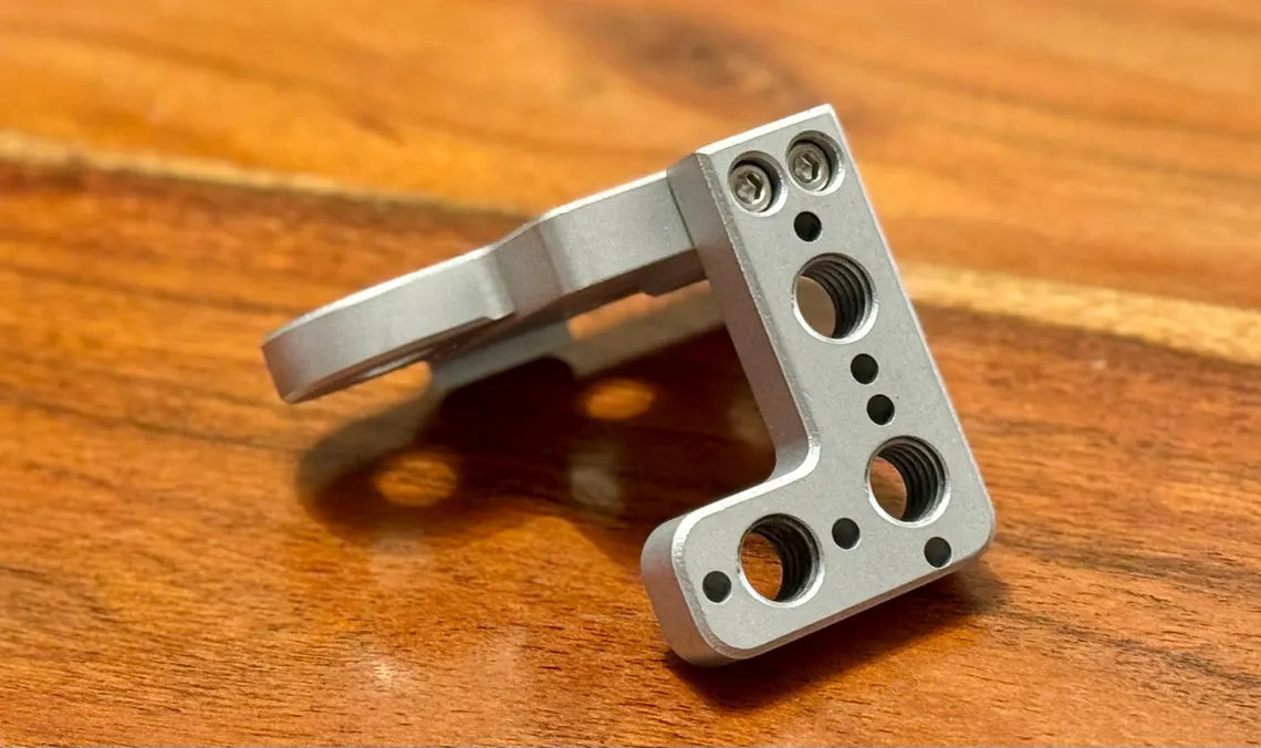 Aaton LTR/XTR top mounting block